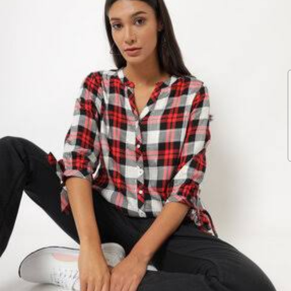 Trends Ajio Checked Shirt - Picture 2 of 5